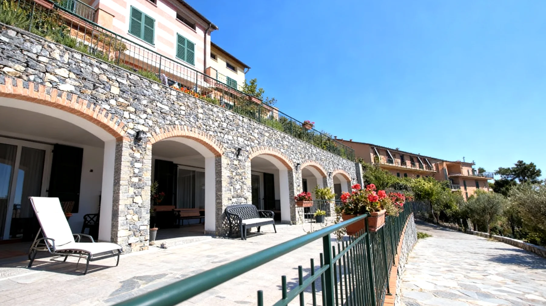 Un posto al sole 2025-12-16T20:34:07.281Z"