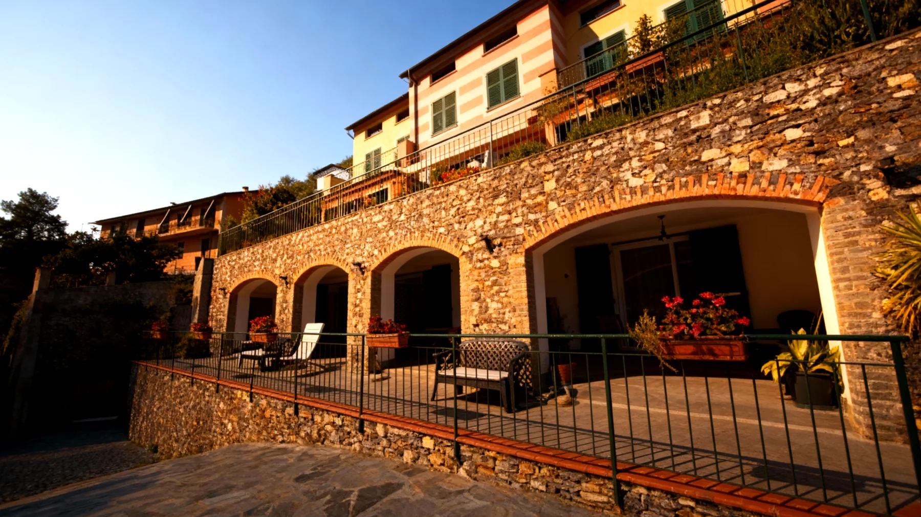 Un posto al sole 2025-12-17T20:38:59.603Z"