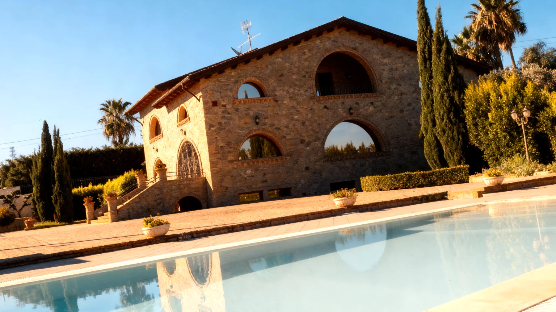 Un posto al sole 2025-12-28T20:38:30.371Z"